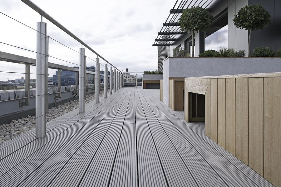 Does composite decking expand and contract?