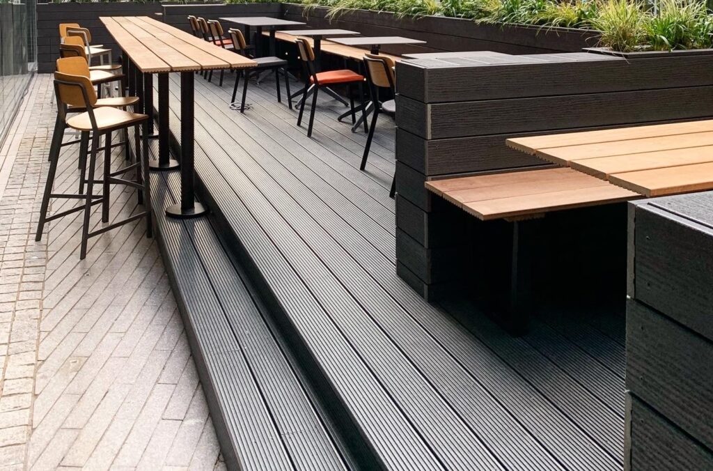 Outdoor composite terrace for hospitality