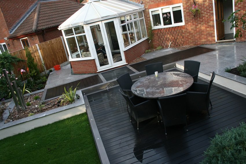 Garden with picture frame composite decking