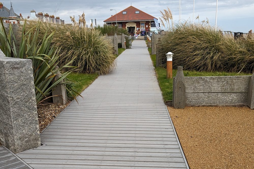 New boardwalk for Hornsea Promenade, Marine Drive